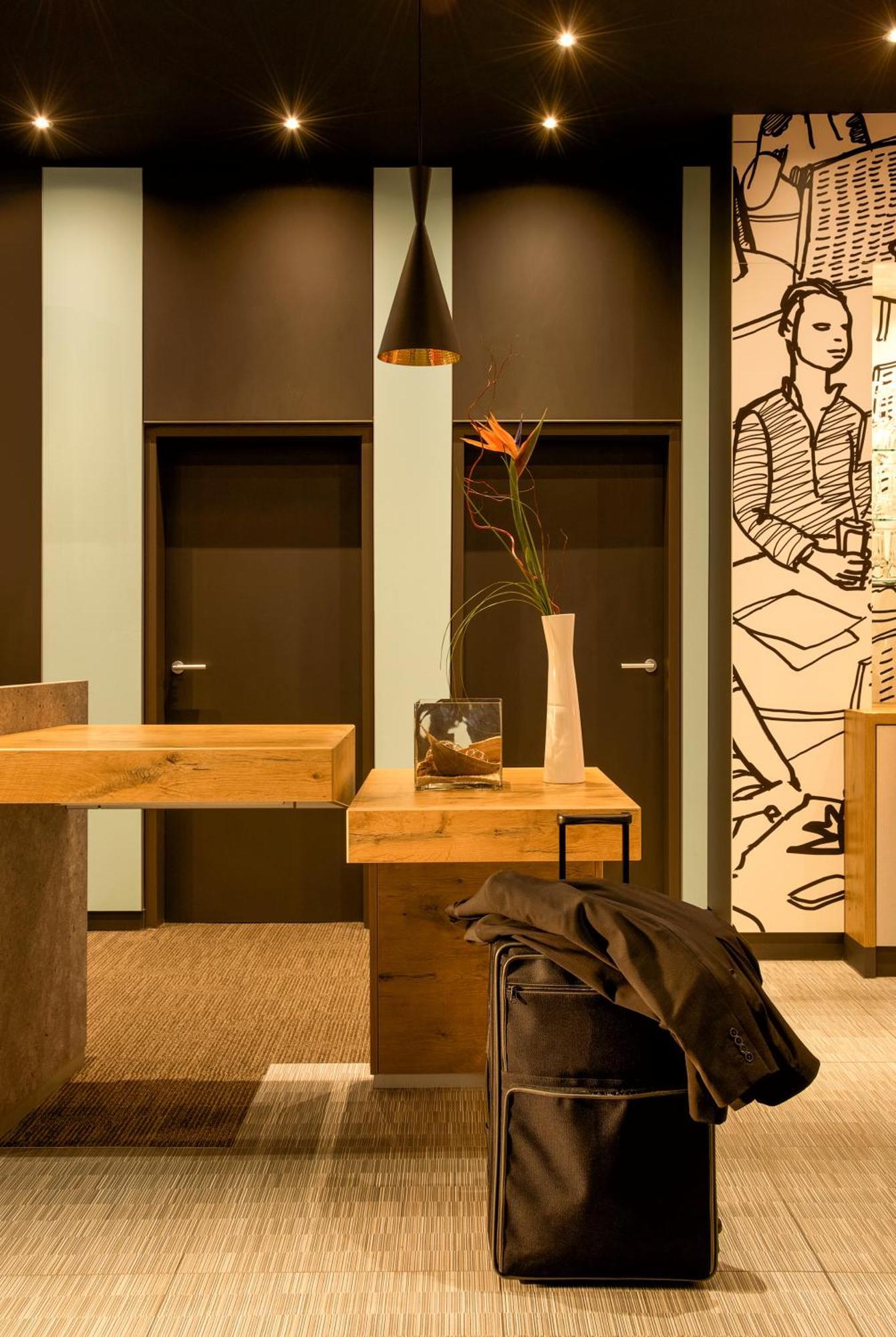Ibis Hamburg Alsterring Hotell Eksteriør bilde