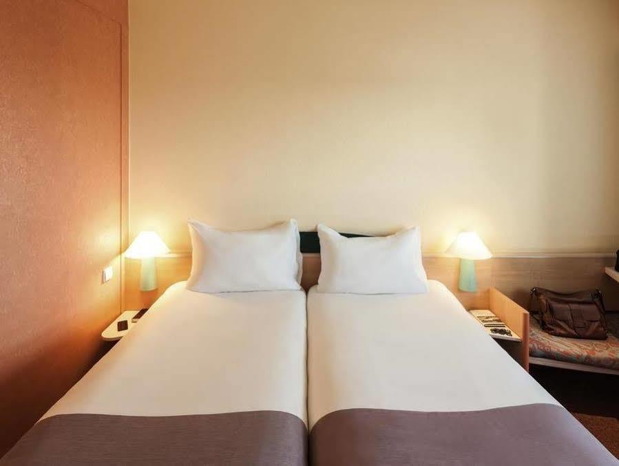 Ibis Hamburg Alsterring Hotell Eksteriør bilde
